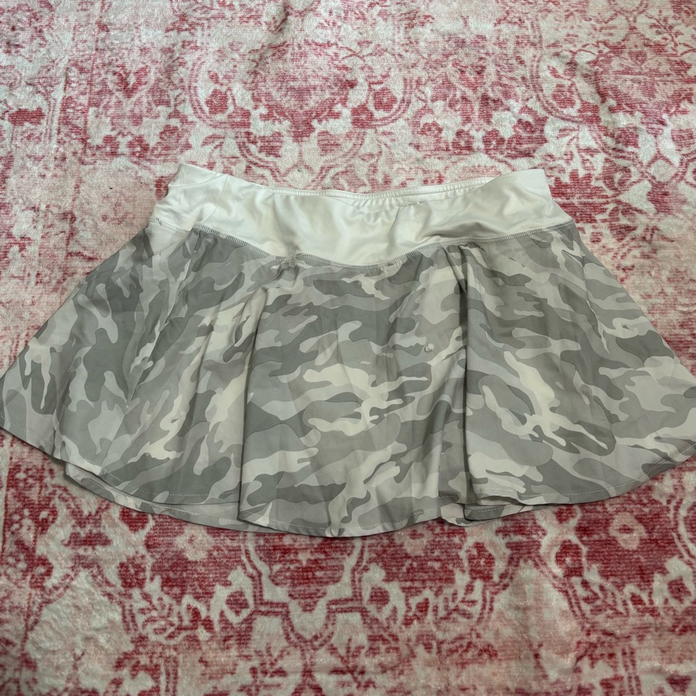 Gray Camo Activewear Skirt Size Medium